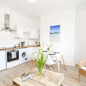 Modern Apartment