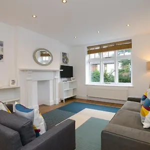 Apartment Alexandra Park